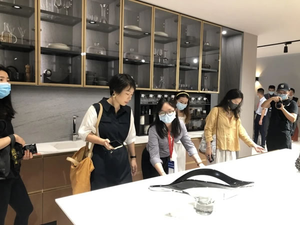 联邦高登全屋定制斩获“全屋定制影响力十大品牌”奖